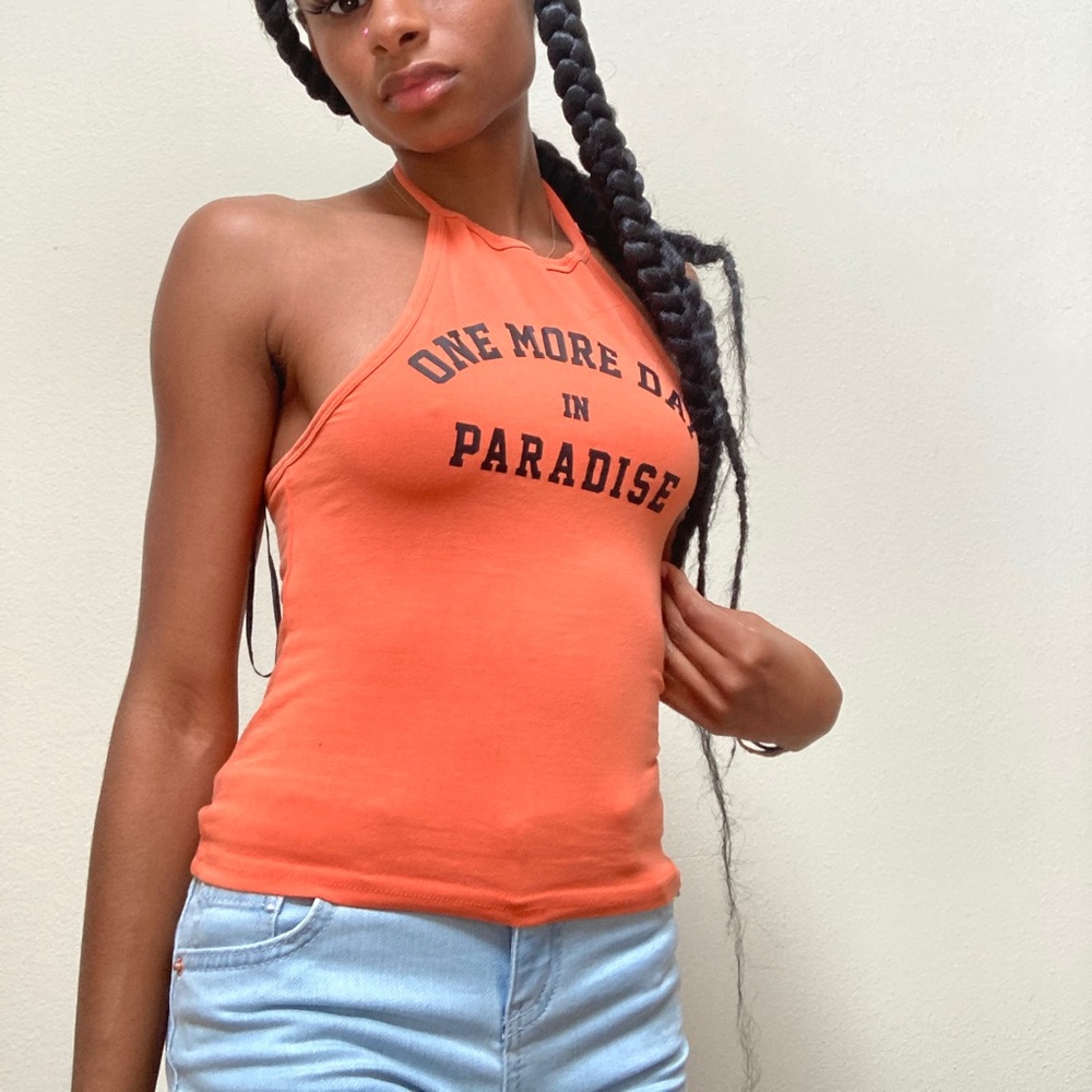 Orange tee